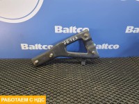 Кронштейн брызговика левый