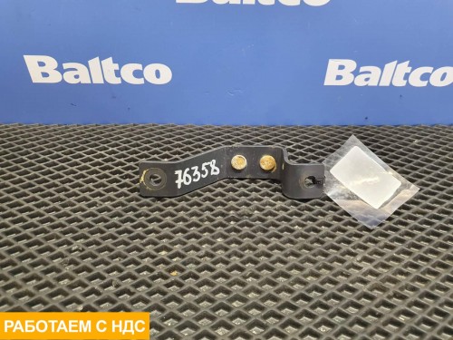 Кронштейн трубы глушителя