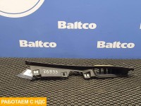 Накладка в салоне левая