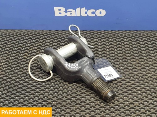 Крюк буксировочный